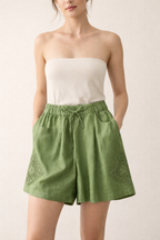 Damenshorts aus Leinen mit seitlicher Stickerei und verstellbarem Bund - Paloma