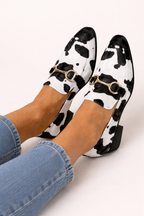 Damen-Slipper mit Tiermotiv und Metallbeschlägen - Darela