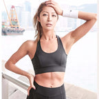 Aloisia Sport Top - Sportliches Top mit trendigen Rückenschnüren