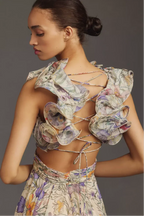 Juliet - Langes plissiertes Kleid mit Blumenmuster