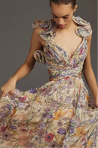 Juliet - Langes plissiertes Kleid mit Blumenmuster