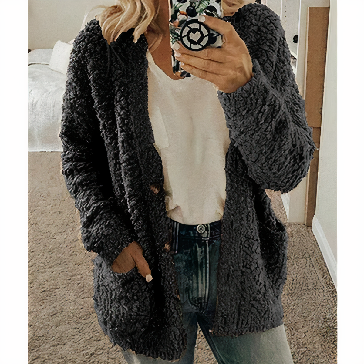 KAROLINA - Plüsch-Strickcardigan