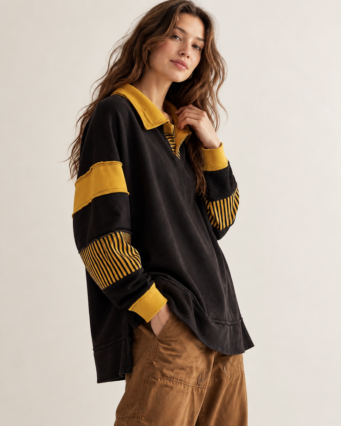 Pullover mit Polokragen und Kontrastdetails