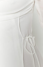Constanza - Weißes Minikleid mit langen Ärmeln