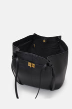Elegante Damen-Tasche mit langem Henkel