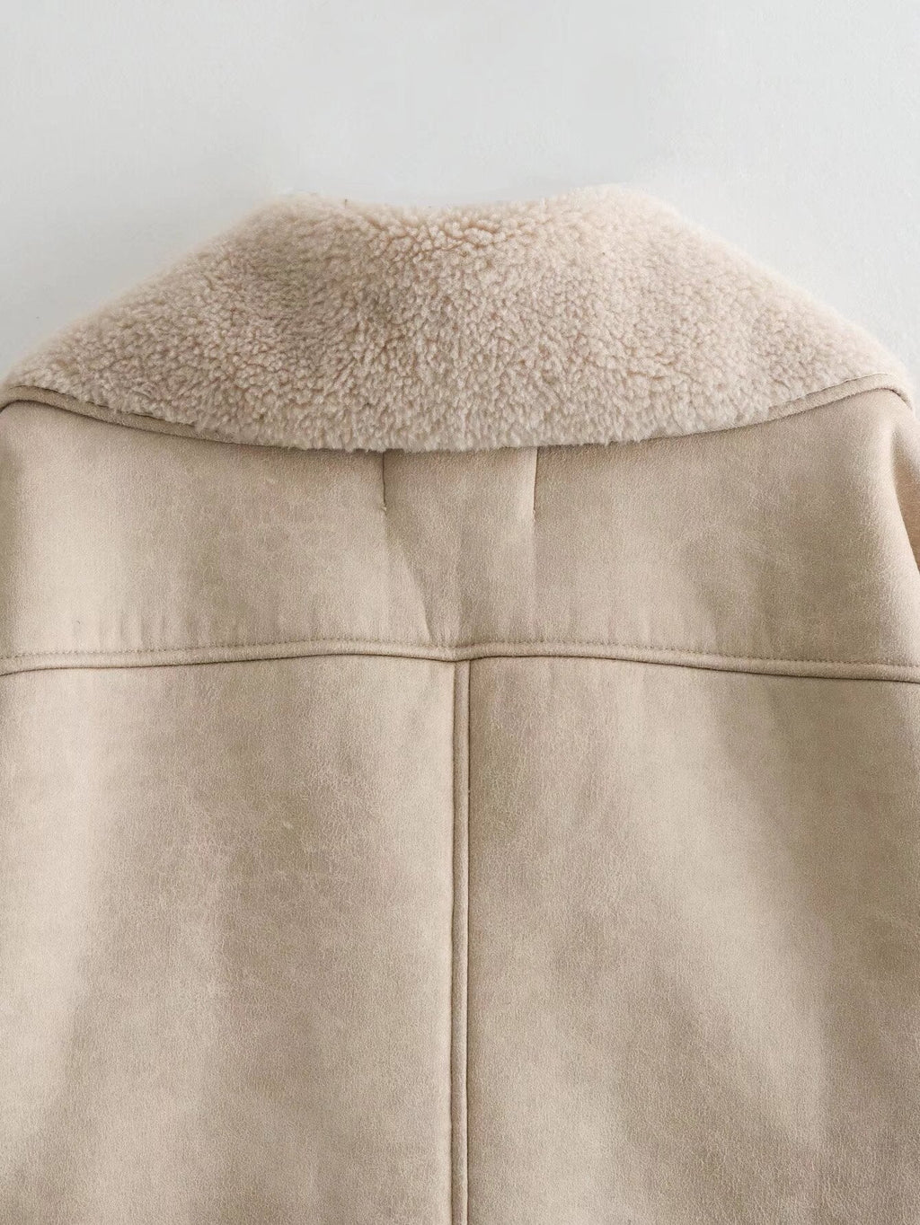 Klassische kurze Lederjacke