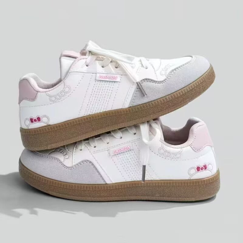 Damen Court Casual Tennisschuhe mit gesticktem Detail - Katherine