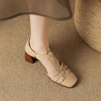 Karolanne - Schuhe mit Blockabsatz mit quadratischer Spitze und T-Riemen