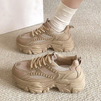 Damen Freizeit-Tennisschuhe mit festem Plateau - Gaia