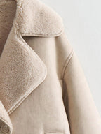 Klassische kurze Lederjacke