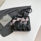 Damen Tragetasche mit dekorativen Schleifen im Universitätsstil - Amelia