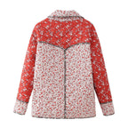Steppjacke mit Blumenmuster und Ethno-Muster im Steppdesign