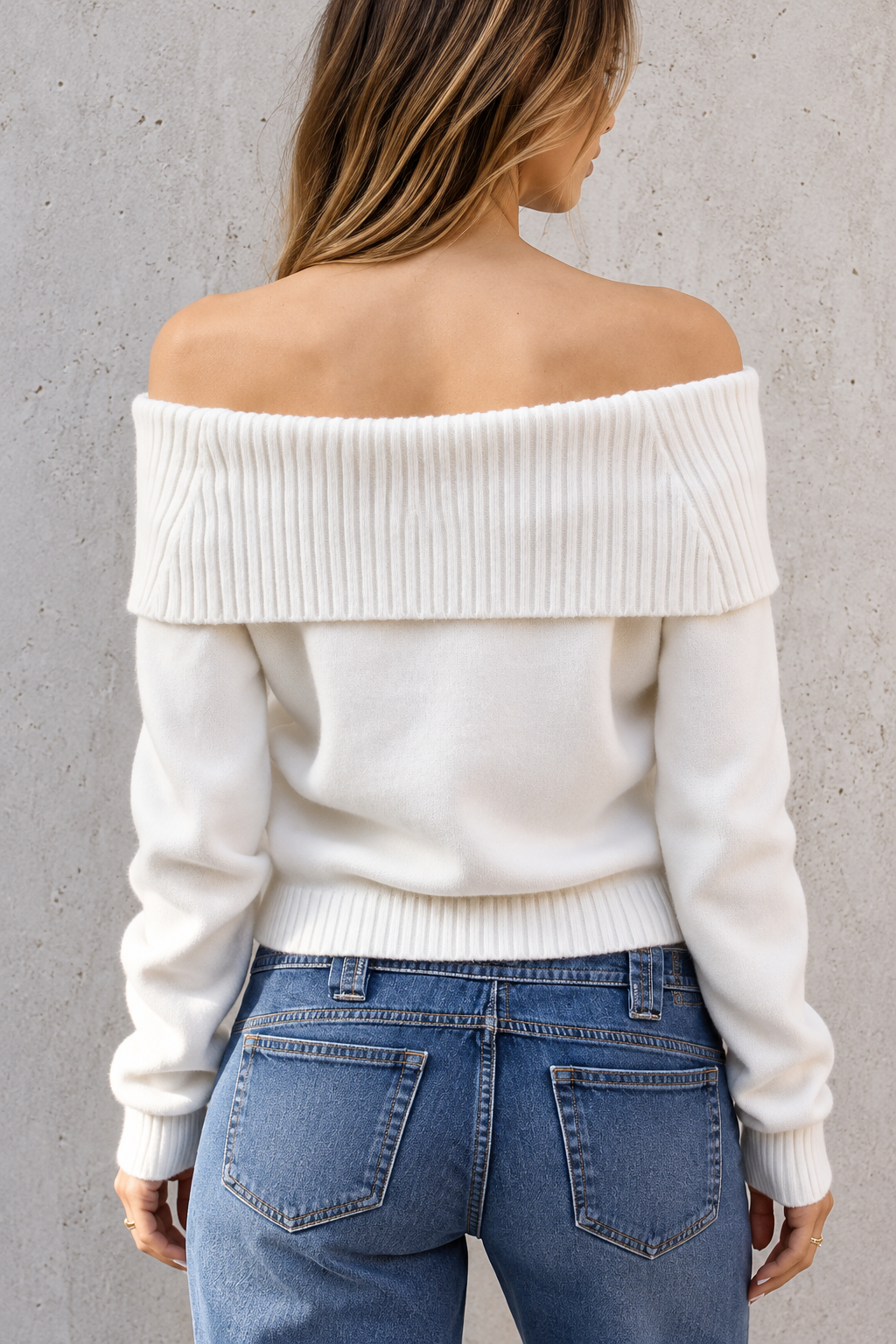 Pullover mit schulterfreiem Ausschnitt