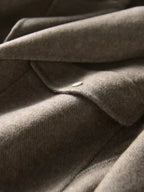 Kurze Damenjacke mit breitem Revers - Bryndis