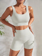 Bera Sportoutfit - Schones Sportset mit Shorts und Tops für Damen