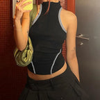 Zoe - Sportliches Crop-Top mit hohem Kragen