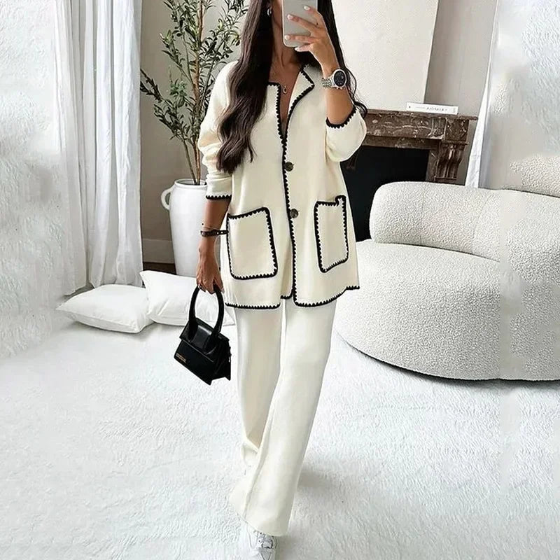 Sophie – Mantel Cardigan Hose Set für stilvolle Eleganz