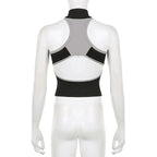 Zoe - Sportliches Crop-Top mit hohem Kragen