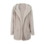 Cloe - Plüsch-Strickjacke ohne Knöpfe