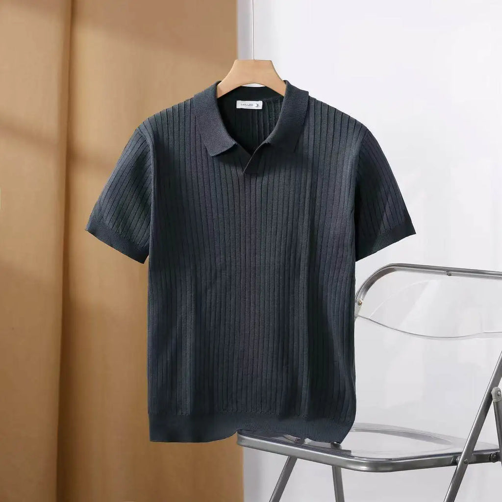 Herren-Poloshirt in schmaler Passform mit vertikaler Struktur und breitem Kragen - Darel