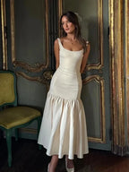 Ariana - Elegantes Kleid mit Falten und schmalem Schnitt
