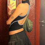 Zoe - Sportliches Crop-Top mit hohem Kragen