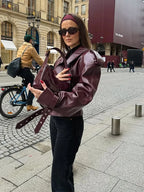 Kurze Lederjacke mit klarer Silhouette