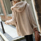 Cloe - Plüsch-Strickjacke ohne Knöpfe