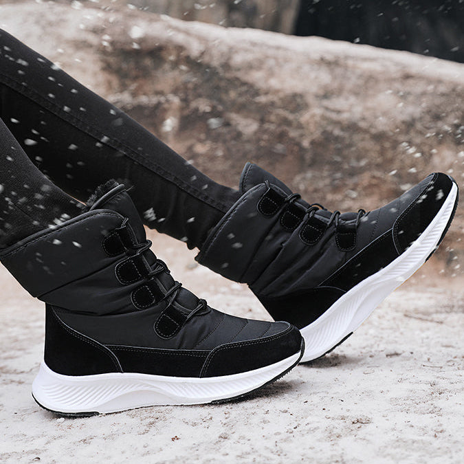 Wasserdichte Damenstiefel mit technischem Design - Nareen