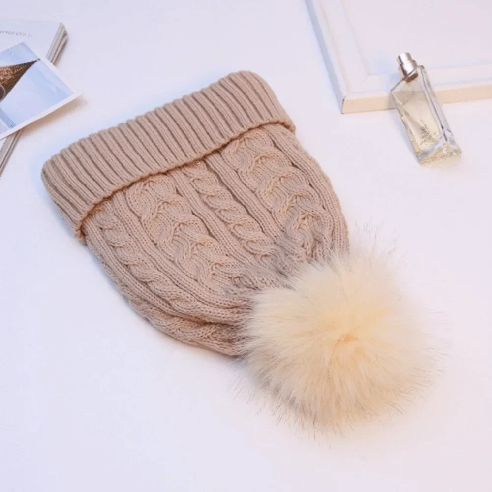 Damenstrickmütze mit Fleecefutter und Bommel - Sauly