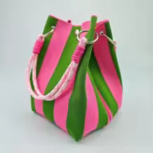 Geflochtene Eimertasche für Frauen mit Frühlings-Sommer-Streifen-Design