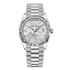 Klassische Analoguhr mit hochwertigem Metallarmband