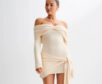Zeya - Schmeichelndes Kleid aus Feinstrick mit freien Schultern
