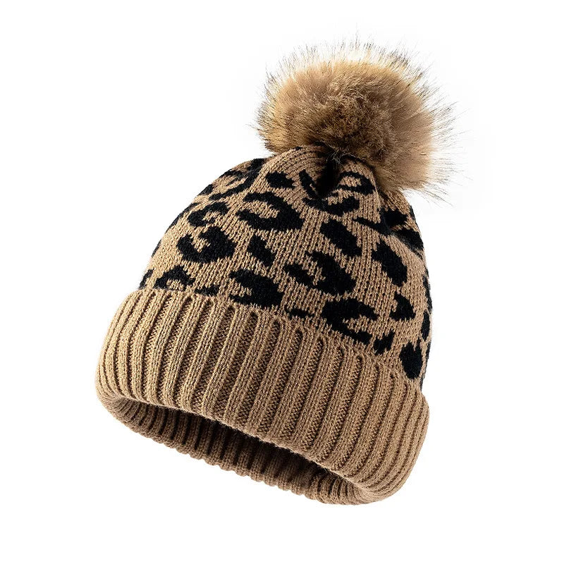 Einlagige Damenstrickmütze mit Bommel - Zireon