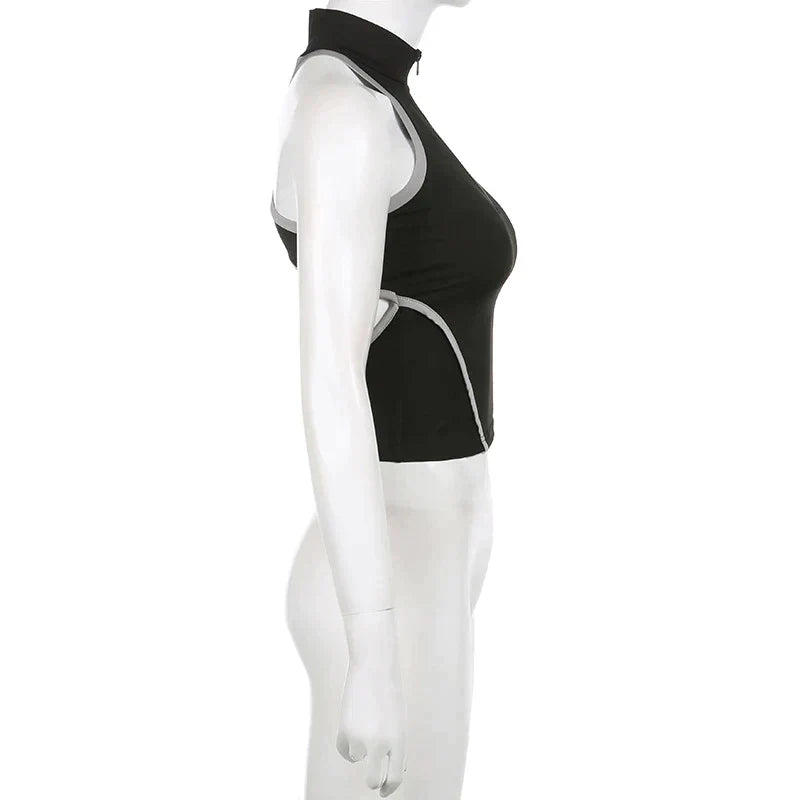 Zoe - Sportliches Crop-Top mit hohem Kragen