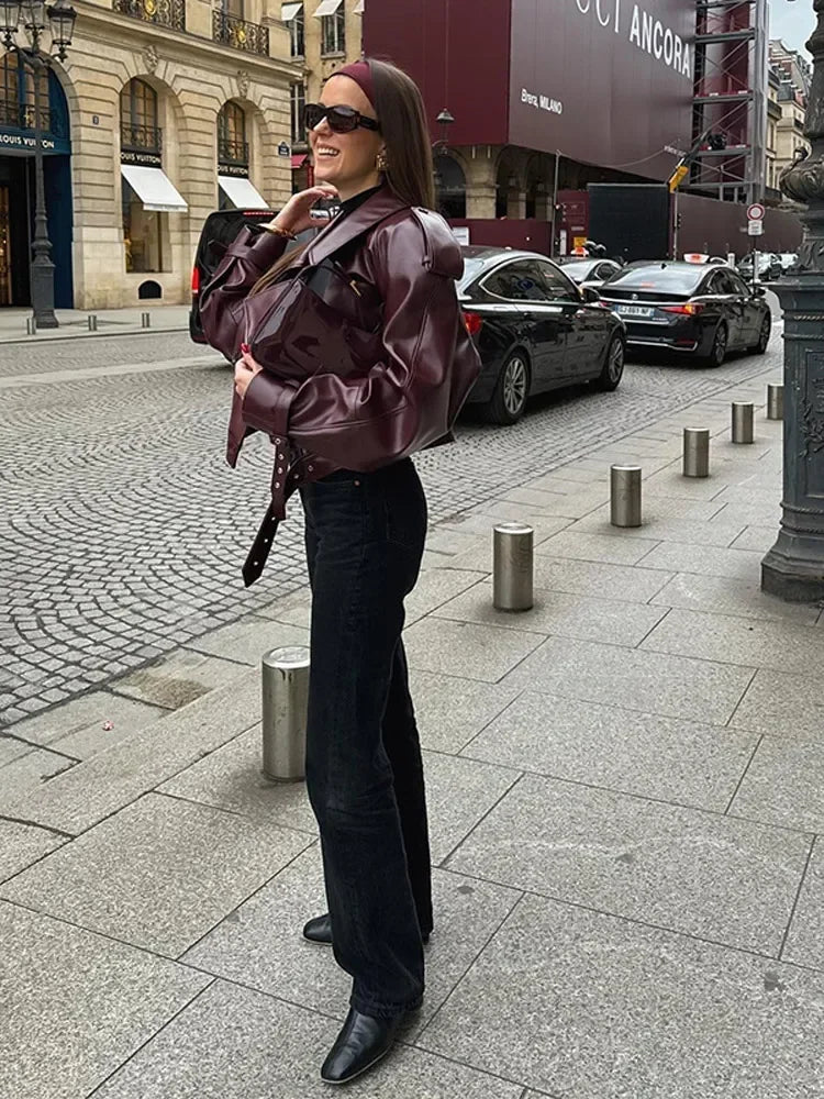 Zeitlose Lederjacke mit modernem Schnitt