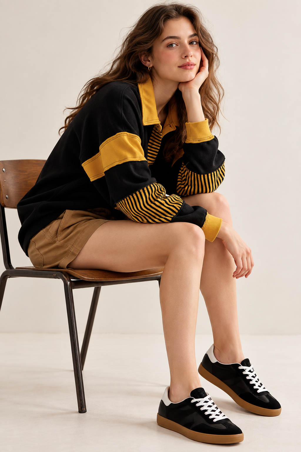 Pullover mit Polokragen und Kontrastdetails