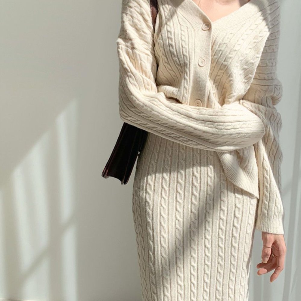 AMALIE - Set aus Strickoberteil und Rock