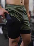Evolution 2-in-1 Mesh Shorts mit Innenfutter