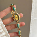 Damenschmuck Armbanduhr mit ovalem Detail - Alviera