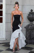 Darlene - Stilvolles trägerloses Kleid mit Seitenschlitz