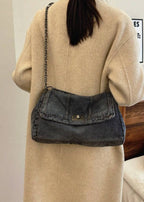 Metallische Kettentasche im urbanen Denim-Stil - Briseida