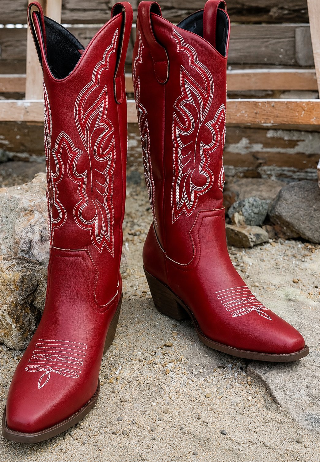 Hohe Cowboy-Stiefel für Damen mit Stickereien und breitem Absatz – Klara