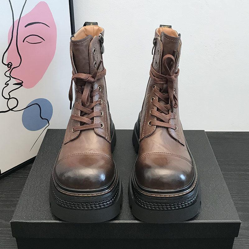 Kurze Damenstiefel mit fester Sohle und seitlichem Reißverschluss - Elviora