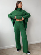 Strick-Set für Damen mit Rollkragenpullover und weit geschnittener Hose – Elske