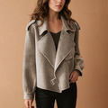 Kurze Damenjacke mit breitem Revers - Bryndis