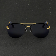 Schwarz mit Gold