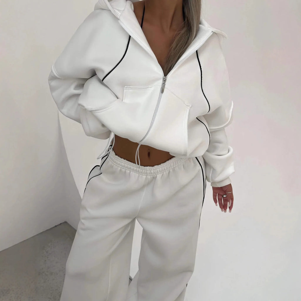 Zweiteiler mit Zip-Jacke und Jogginghose