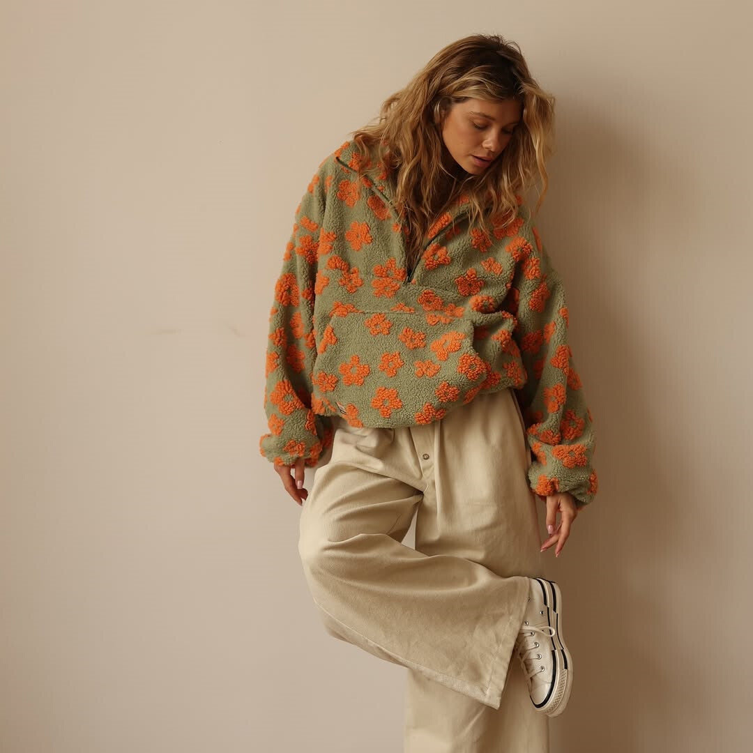 Fleece Pullover Bloom kuschelig warmes Sherpa Innenfutter Boho Stil für kalte Tage - Daisy