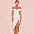 Jasmine - Drapiertes Midi-Cocktailkleid mit freien Schultern aus glänzendem Satin